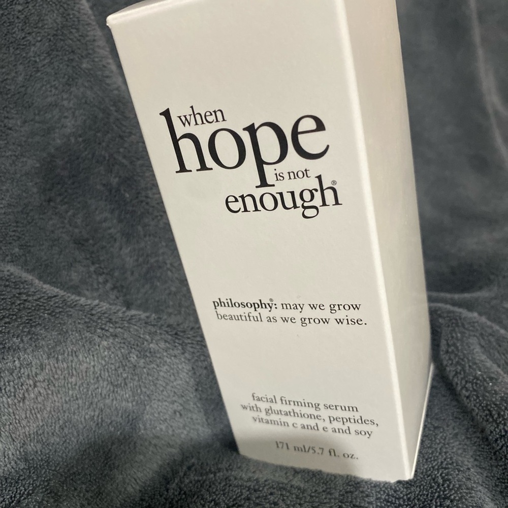 Facial firming serum with glutathione,peptides,vitamin c and e and soy